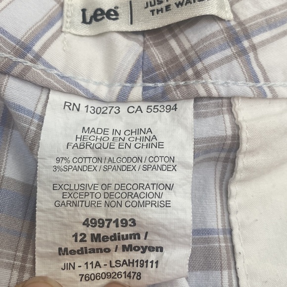 Lee Womens Size 12 Plaid Capri Pants - Picture 4 of 7